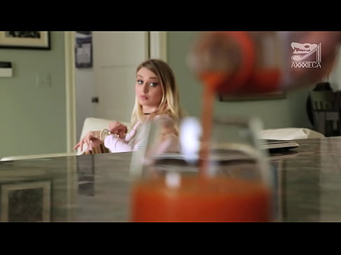 ❤️ Гарачая дзяўчына з вялікімі сіськамі і тугі шапіках атрымлівае член ад няўдачніка, але вельмі цяжка ️ Рускае порна на be.tubsexercom.ru ❌️❤